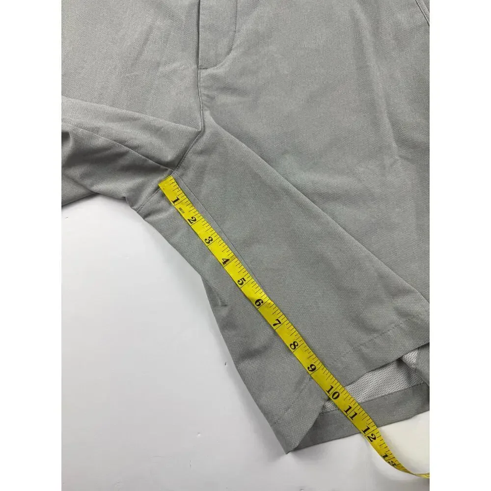 Nike Golf Shorts Gray Dri-Fit Standard Fit - Size 32